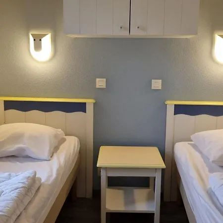 Apartment T2 A Avec Terrasse, Piscine Et Animaux Admis - Fr-1-775-6 *